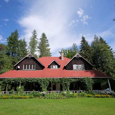 Wedgwood Manor And Glamping Retreat Hotel Crawford Bay Екстериор снимка