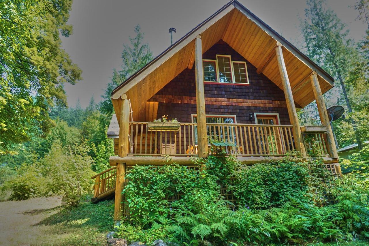 Wedgwood Manor And Glamping Retreat Hotel Crawford Bay Екстериор снимка