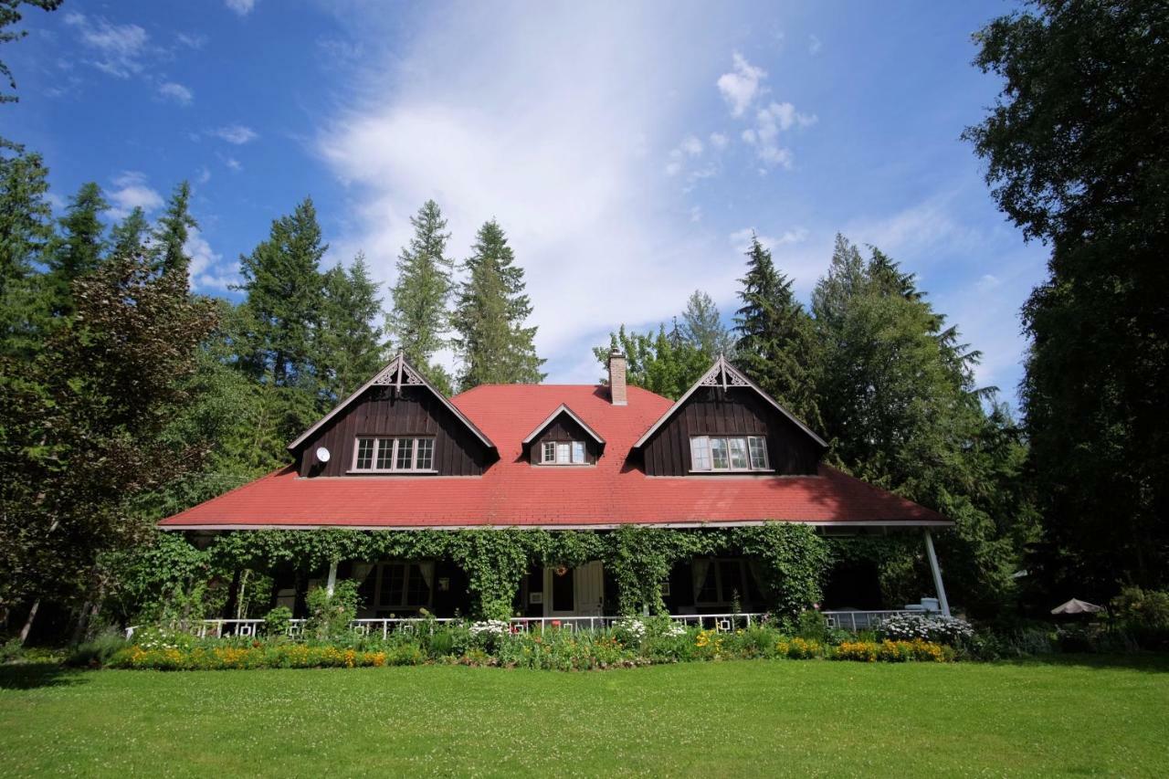 Wedgwood Manor And Glamping Retreat Hotel Crawford Bay Екстериор снимка