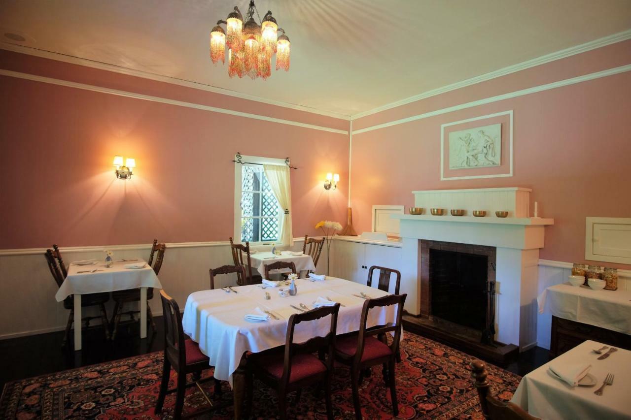 Wedgwood Manor And Glamping Retreat Hotel Crawford Bay Екстериор снимка